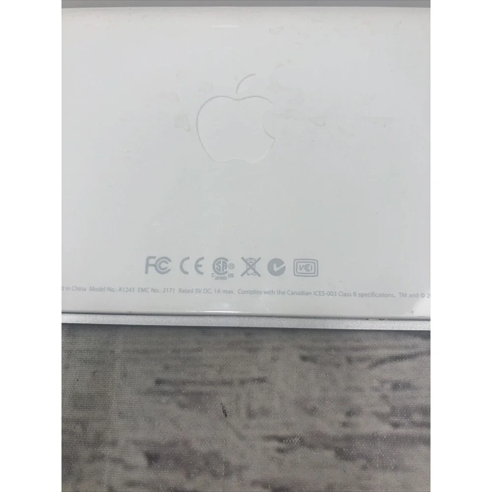 Genuine Apple A1243 Wired Mac USB Keyboard w/ Numeric Keypad White -Tested